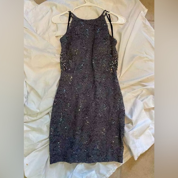 Sparkly grey formal dressy dress size 3 brand IN San Francisco - Picture 2 of 3